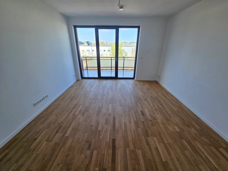 Wohnen Magdeburg / Alte Neustadt Etagenwohnung Wohnen im Denkmal - 2 Zimmer, Balkon, Parkett, modernes Bad mit Dusche, Stellplatz, optional EBK