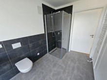Walk- In- Dusche Exklusive Penthousewohnung mit komfortabler Dachterrasse|Aufzug|Stellplatz|Tageslichtbad|Rollladen