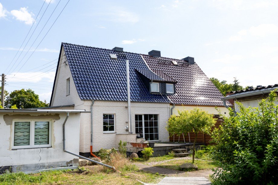 R�ckansicht des Wohnhauses Doppelhaush�lfte Magdeburg / Berliner Chaussee