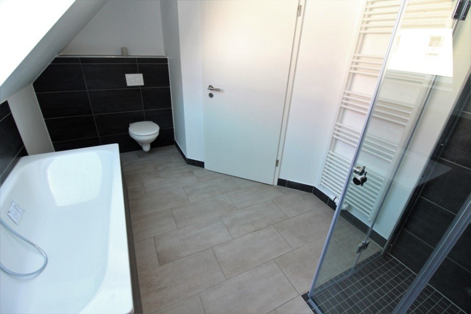 Bad Dachgeschosswohnung Magdeburg