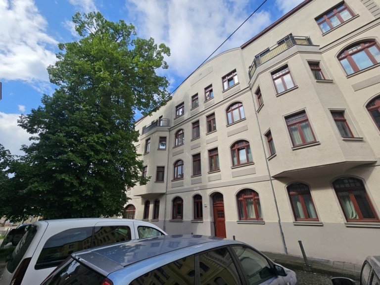 Hausansicht Magdeburg / Leipziger Stra�e Etagenwohnung Ansprechende 2-Zimmerwohnung mit Einbauk�che|Innenhofbalkon|Tageslichtbad mit Wanne|Abstellraum