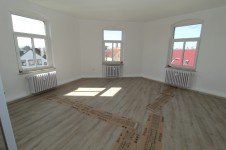 Hauptbild Attraktive & geräumige 3-Zimmerwohnung mit separater Küche, Tageslichtbad mit Badewanne