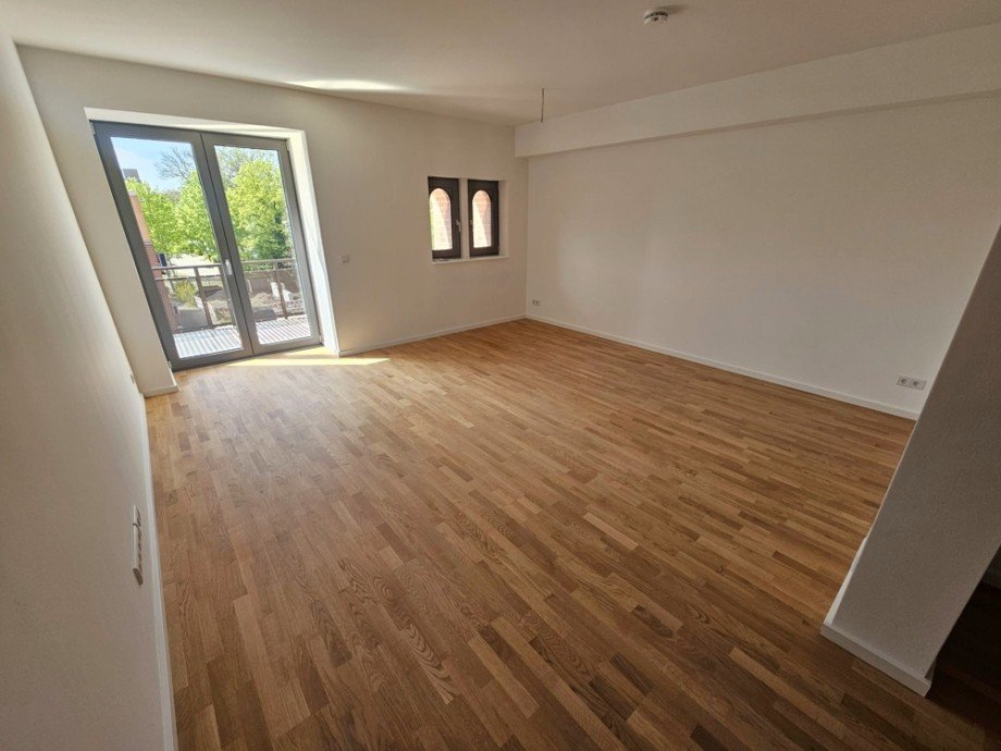 Wohnen im Denkmal - 2 Zimmer, Balkon, Parkett, Bad mit Dusche, Fußbodenheizung, HWR & Stellplatz - Foto 2