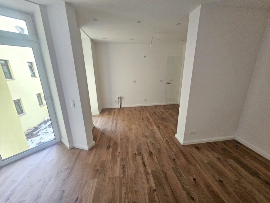 Beispielfoto Wohn- und K�chenbereich Etagenwohnung Magdeburg