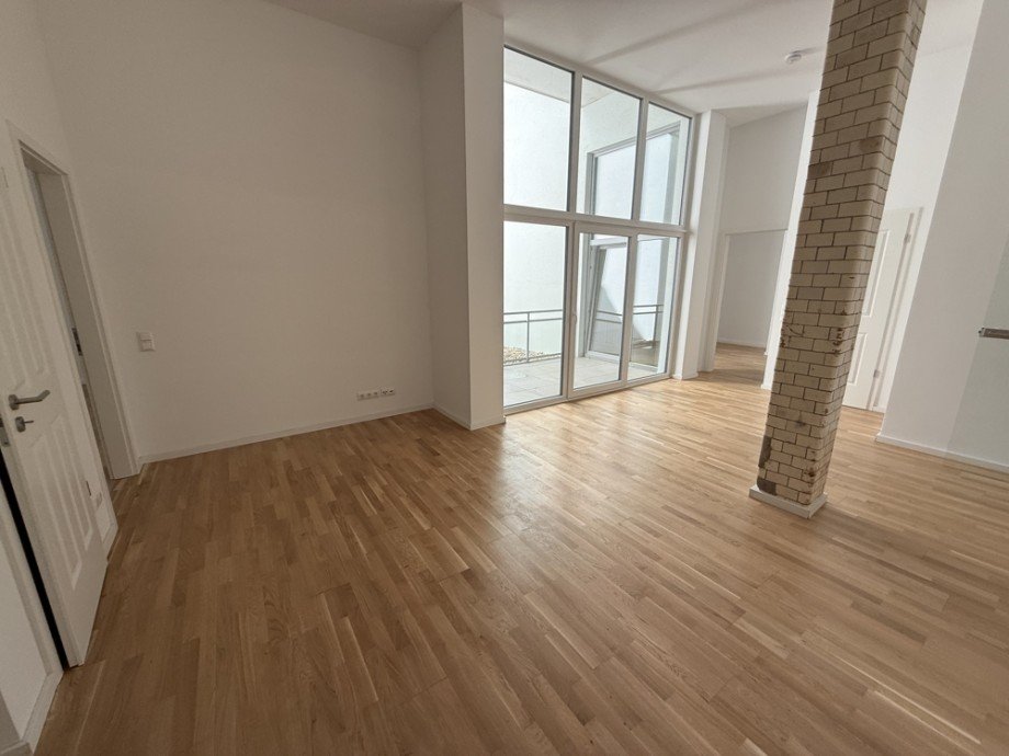 Exklusive 3- Zimmerwohnung mit Sauna, Fußbodenheizung, Bad mit Badewanne und Walk In Dusche! - Photo 2