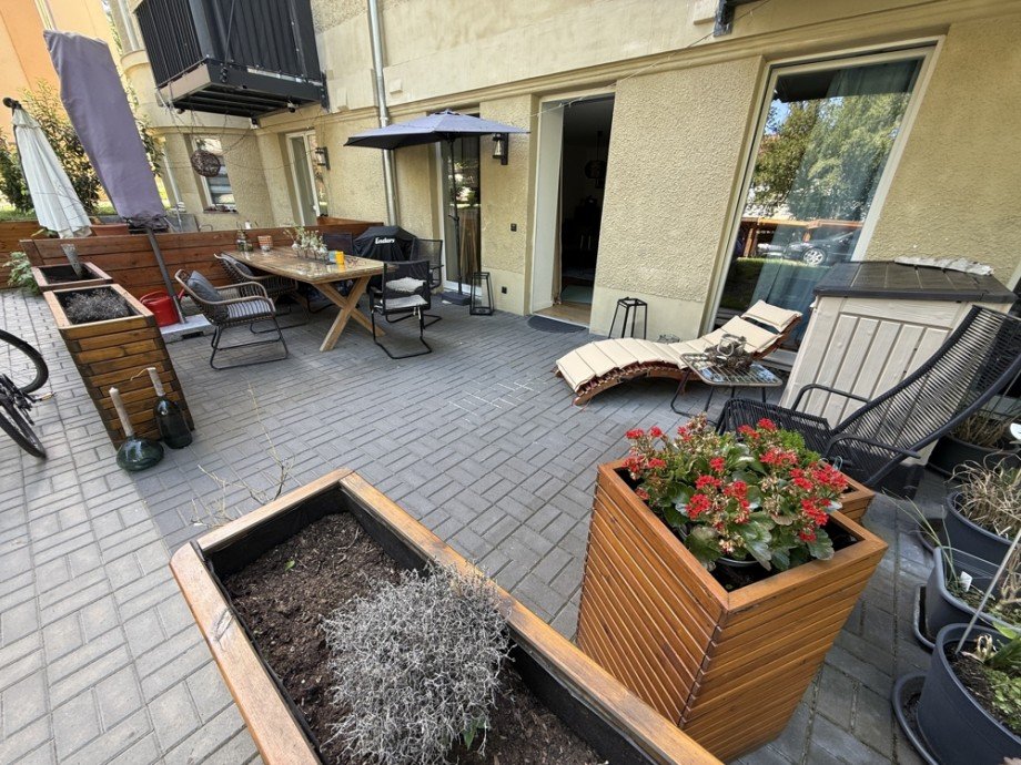 Terrasse Souterrainwohnung Magdeburg