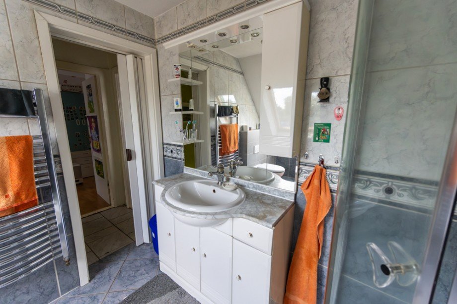 Badezimmer Doppelhaush�lfte Magdeburg / Berliner Chaussee