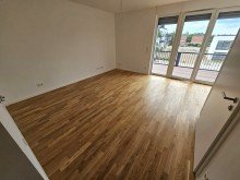 Wohnbereich Energieeffizientes Wohnen in ruhiger Lage - Hochwertige 3-Zimmerwohnung mit Balkon & Garten & SP