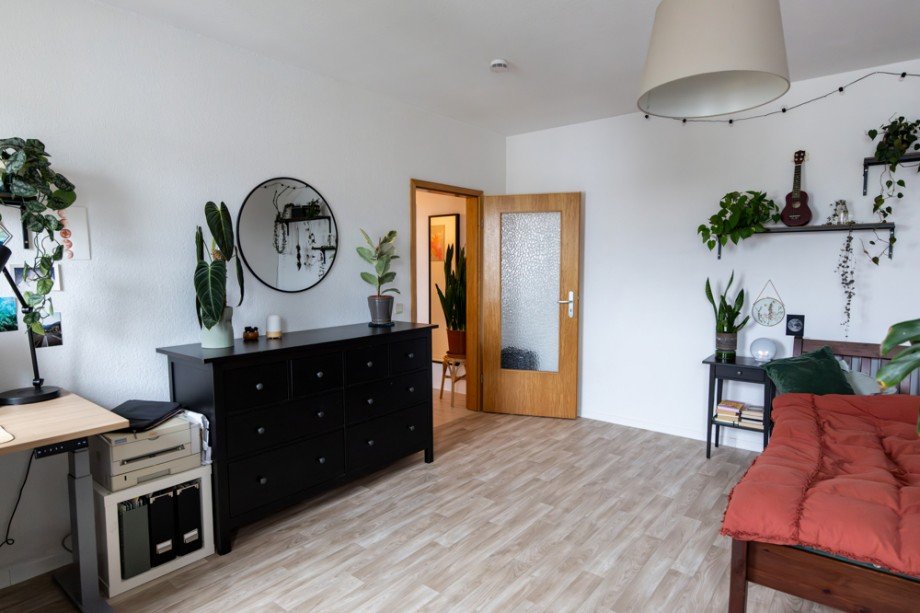 Wohn- und Schlafzimmer Dachgeschosswohnung Magdeburg