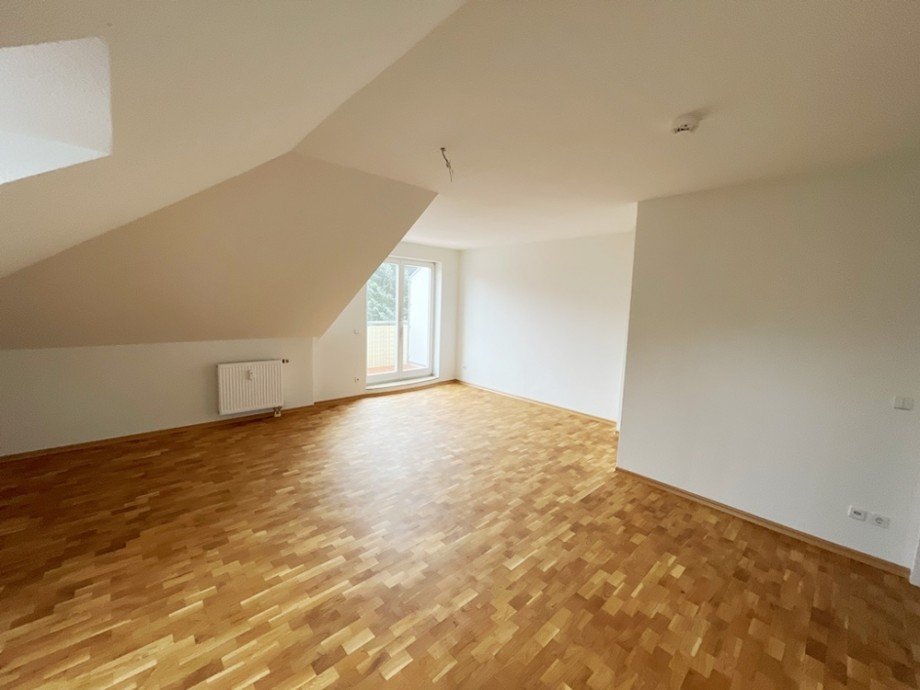 Wohnzimmer Dachgeschosswohnung Magdeburg / Cracau