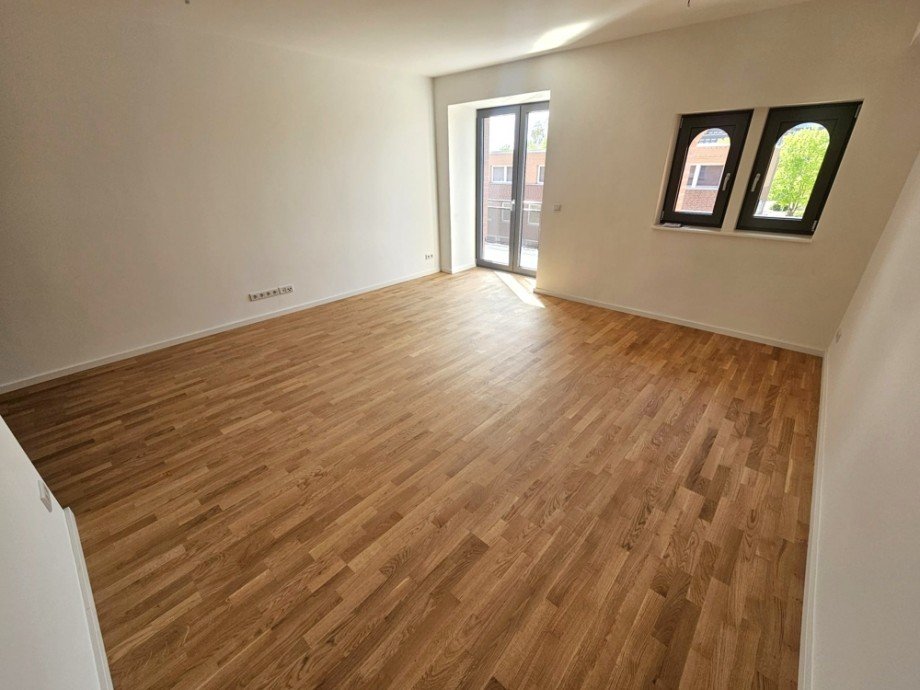 Wohnen im Denkmal - 2 Zimmer, Balkon, Parkett, Bad mit Dusche, Fußbodenheizung, HWR & Stellplatz - Foto 3