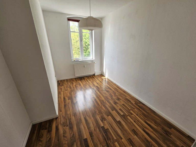Schlafzimmer Magdeburg Etagenwohnung Praktische 2-Zimmerwohnung nahe Uniklinik inkl. Duschbad & optional Einbauk�che