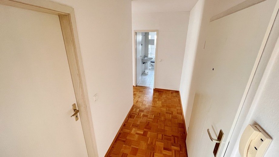 Flur Dachgeschosswohnung Magdeburg