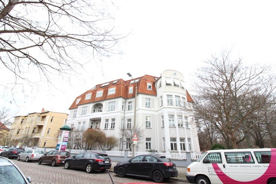 Hausansicht Gerhardt- Hauptmann- Str. Dachgeschosswohnung Magdeburg