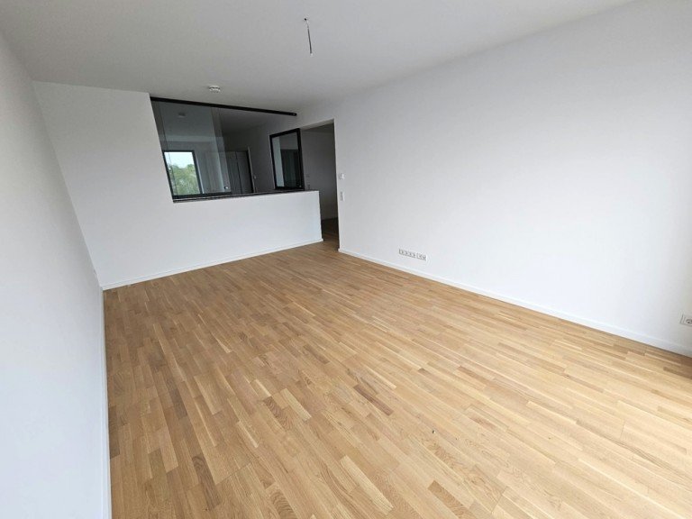 Wohnzimmer Magdeburg / Neue Neustadt Etagenwohnung Au�ergew�hnliche 3-Zimmerwohnung im Denkmal | Design-Schlafzimmer mit Glaselementen | Walk-In-Dusche