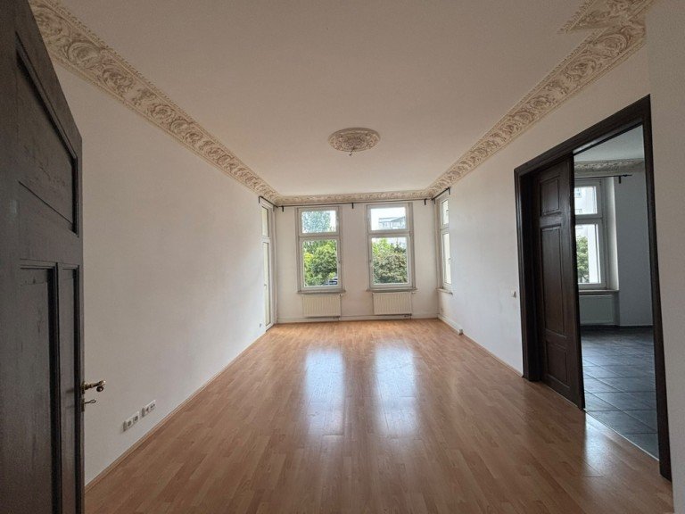 Wohnen Magdeburg Etagenwohnung Altbauwohnung mit Balkon, Stuck und vielseitigem Grundriss|Tageslichtbad|Balkon|G�ste-WC