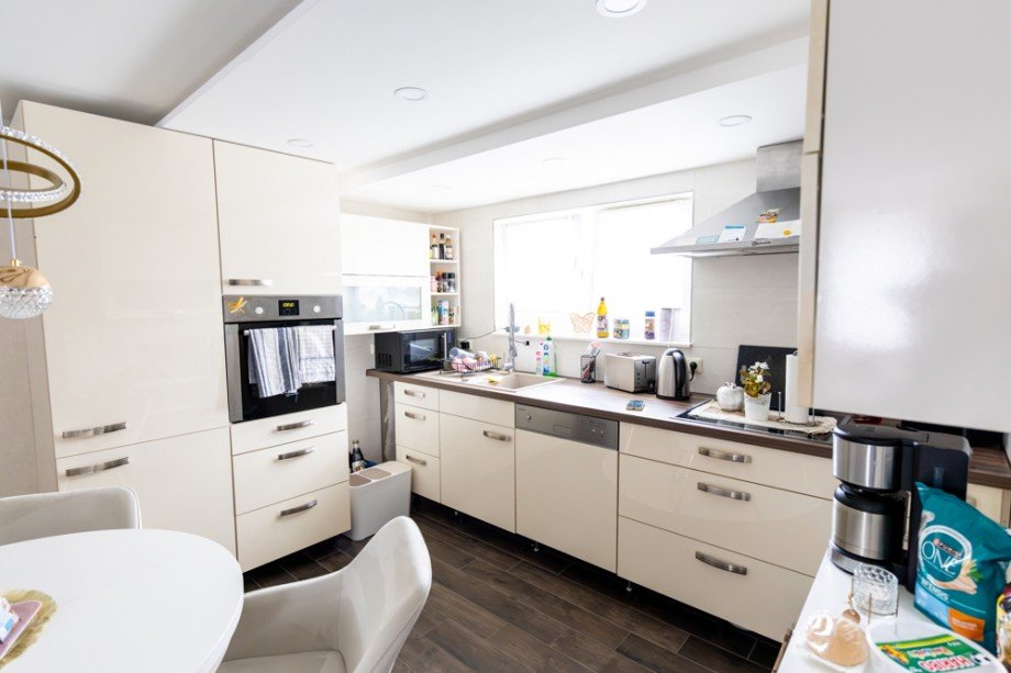 Bungalow K�che Doppelhaush�lfte Magdeburg / Berliner Chaussee