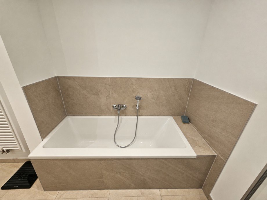 Badewanne Etagenwohnung Magdeburg / Alte Neustadt