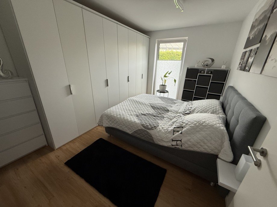3. Schlafzimmer mit einer kleinen Ankleide Terrassenwohnung Wolmirstedt