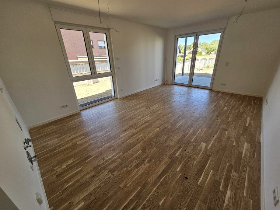 Hochwertige Terrassenwohnung mit drei Zimmern|Stellplatz|Bad mit Dusche|Rollladen|Abstellraum - Photo 1