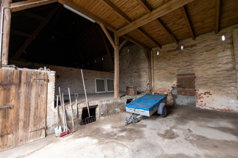 Innenraum Scheune Resthof Burg / Niegripp
