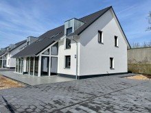Einfahrt KEIN GAS! Garten, W�rmepumpe, Fu�bodenheizung, Wintergarten, 2 SP! Video in der Anzeige