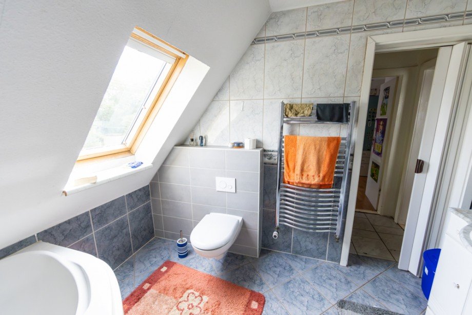Tageslichtbadezimmer Doppelhaush�lfte Magdeburg / Berliner Chaussee