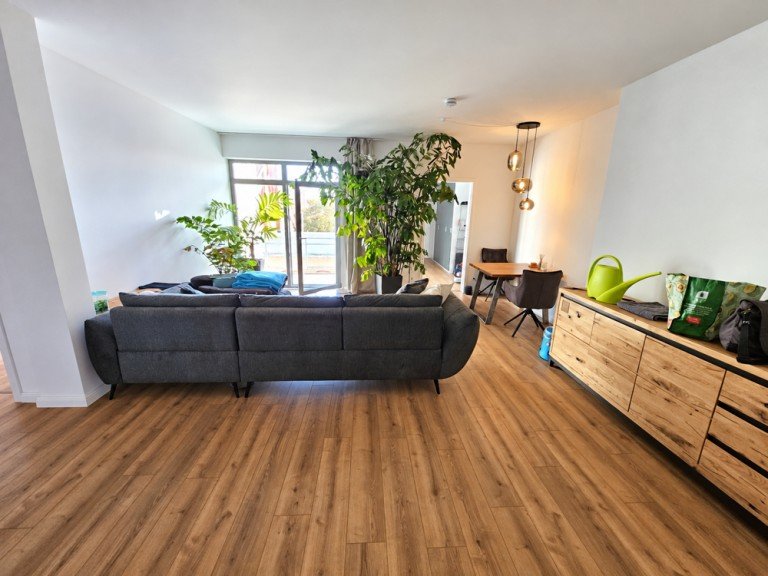 Wohnbereich Magdeburg / Alte Neustadt Etagenwohnung Denkmalcharme trifft Wohnqualit�t: Terrasse, Fu�bodenheizung und hochwertiges Bad, Stellplatz, HWR