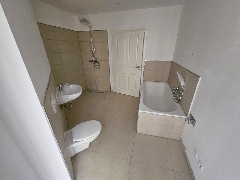 Badezimmer Erdgeschosswohnung Magdeburg