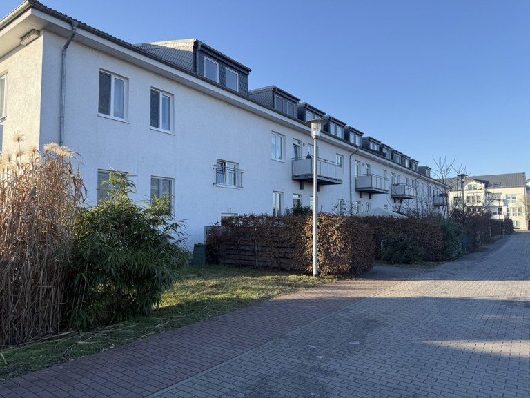 Front Werder Erdgeschosswohnung 3/4-Zimmer-Wohnung mit Garten in Top Lage von Werder - Wohnen direkt an der Havel